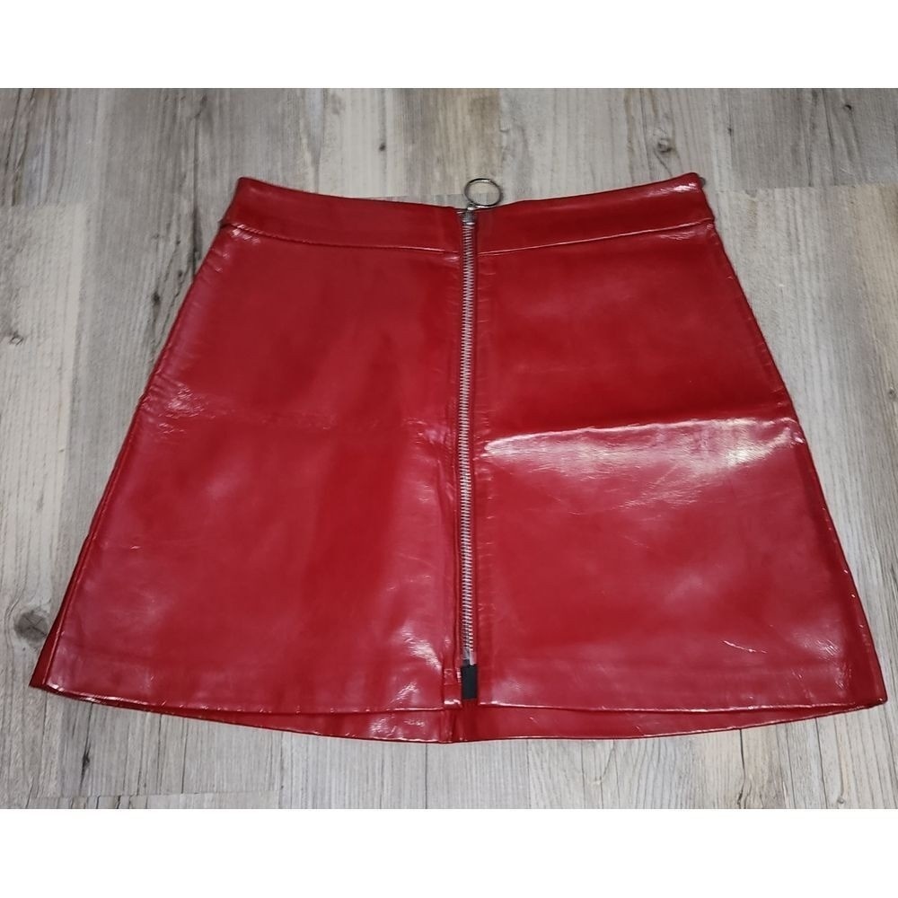 ZARA Red Patent Faux Leather Mini Skirt with Front Zip Trafaluc Collection Small